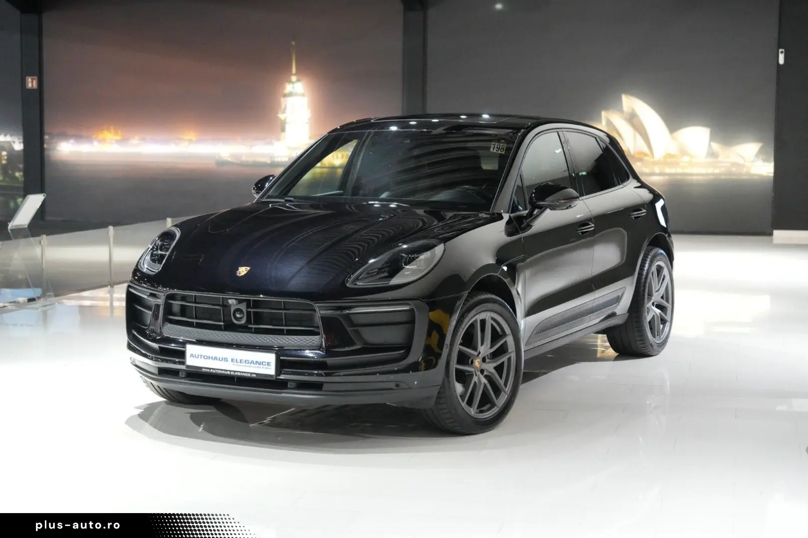 PORSCHE Macan CHRONO 18-WEGE LUFTFEDER PDK PANO BOSE R20