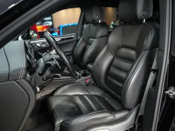 PORSCHE Macan CHRONO 18-WEGE LUFTFEDER PDK PANO BOSE R20