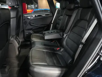 PORSCHE Macan CHRONO 18-WEGE LUFTFEDER PDK PANO BOSE R20