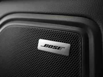 PORSCHE Macan CHRONO 18-WEGE LUFTFEDER PDK PANO BOSE R20