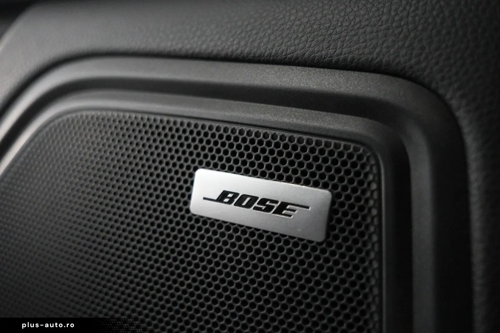 PORSCHE Macan CHRONO 18-WEGE LUFTFEDER PDK PANO BOSE R20