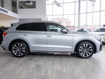 Volkswagen Touareg Elegance 4Motion 3.0 electric TSI eHybrid