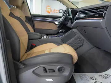 Volkswagen Touareg Elegance 4Motion 3.0 electric TSI eHybrid