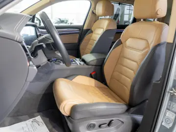 Volkswagen Touareg Elegance 4Motion 3.0 electric TSI eHybrid