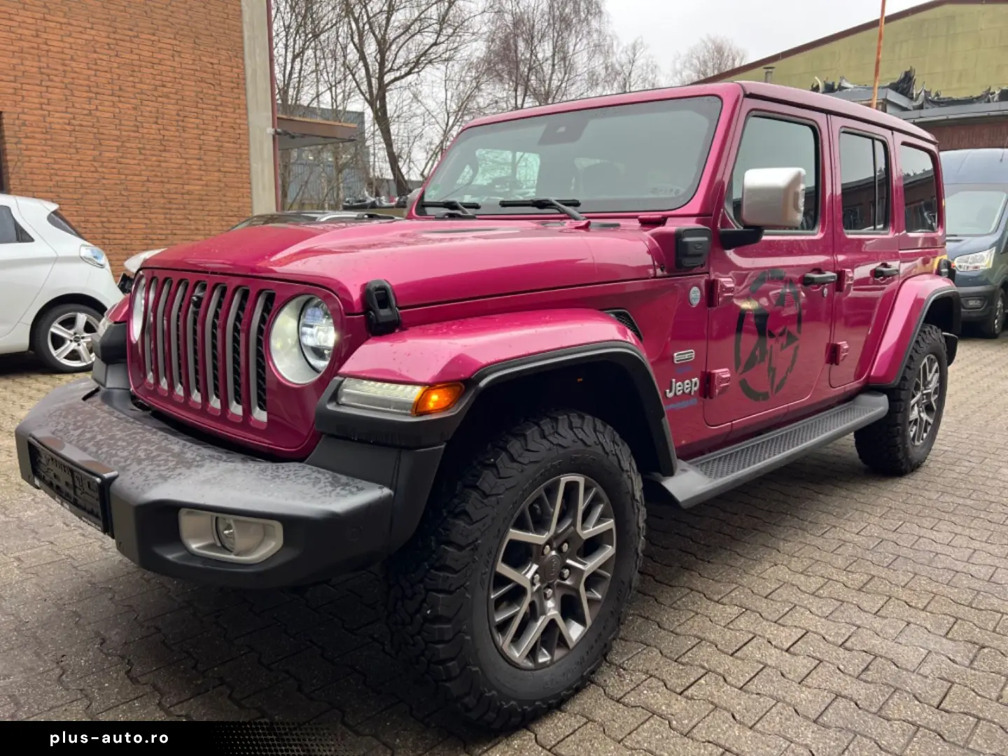 JEEP Wrangler Unlimited Sahara Plug-In Sky One Touch