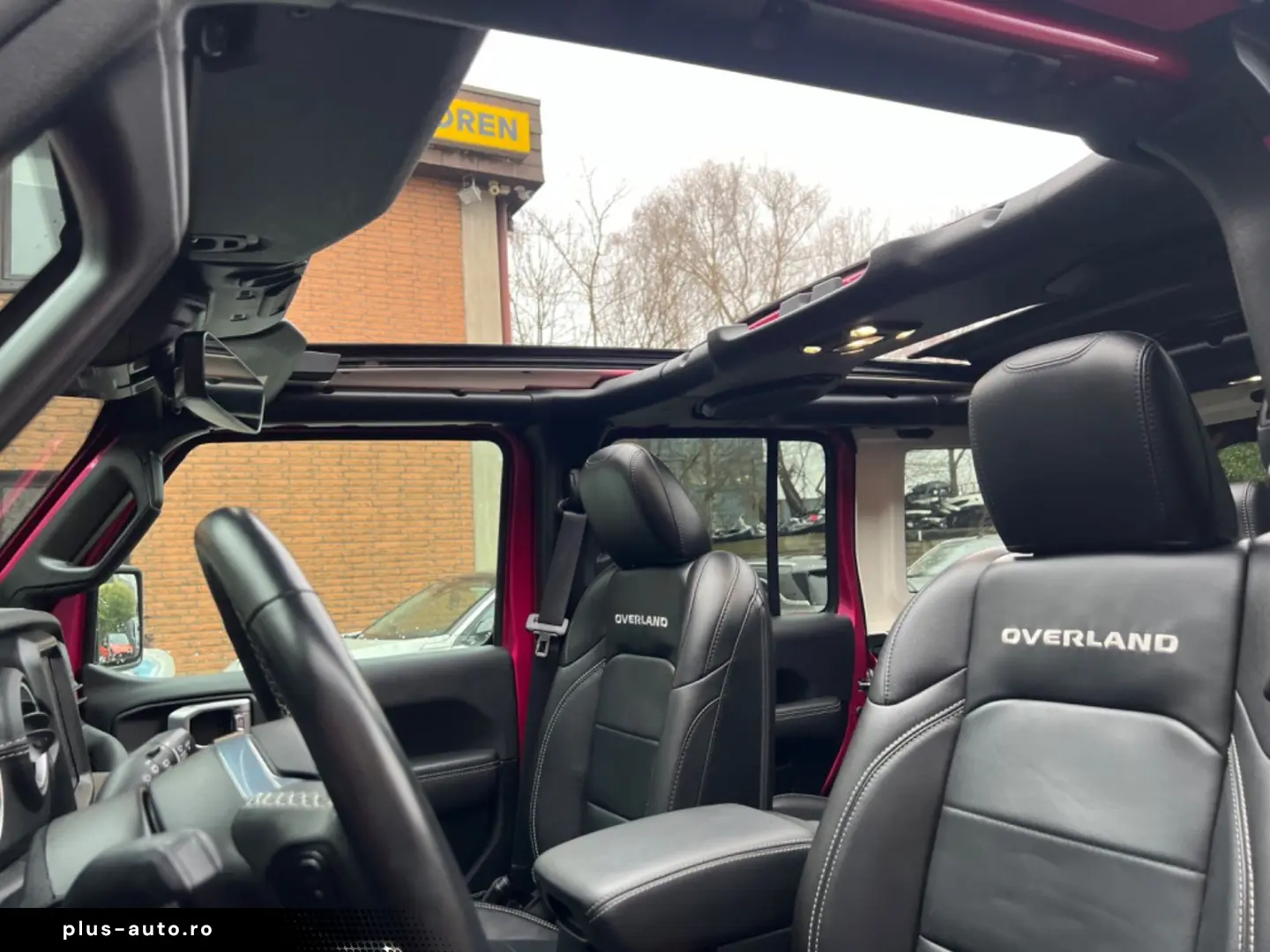 JEEP Wrangler Unlimited Sahara Plug-In Sky One Touch