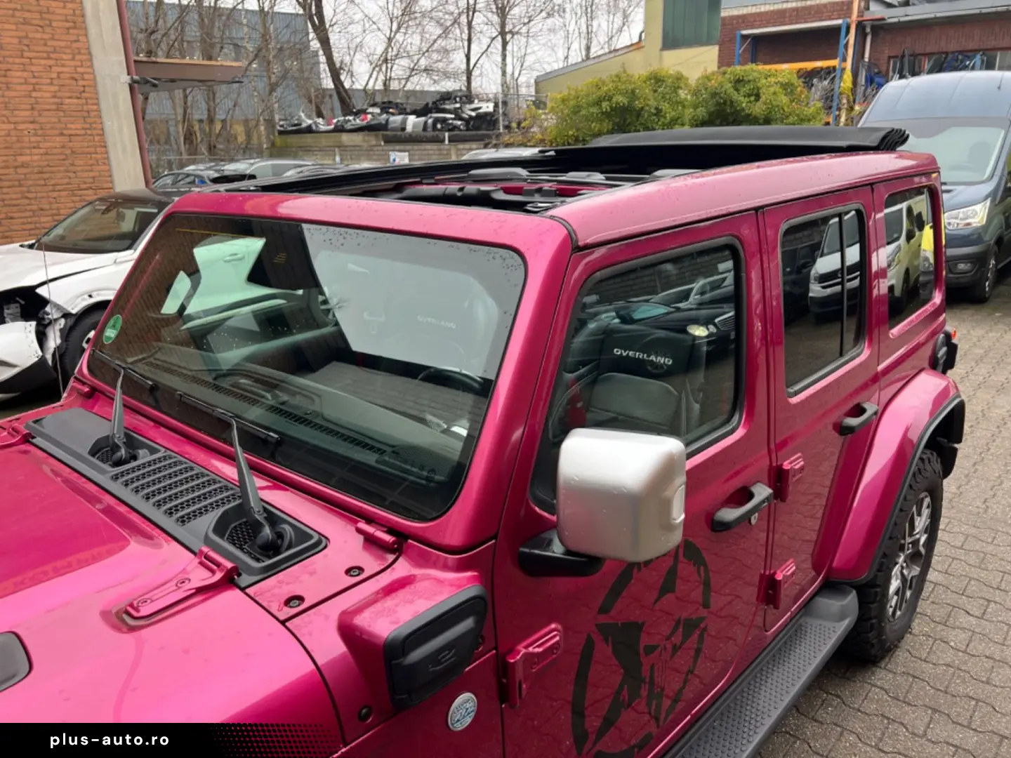 JEEP Wrangler Unlimited Sahara Plug-In Sky One Touch