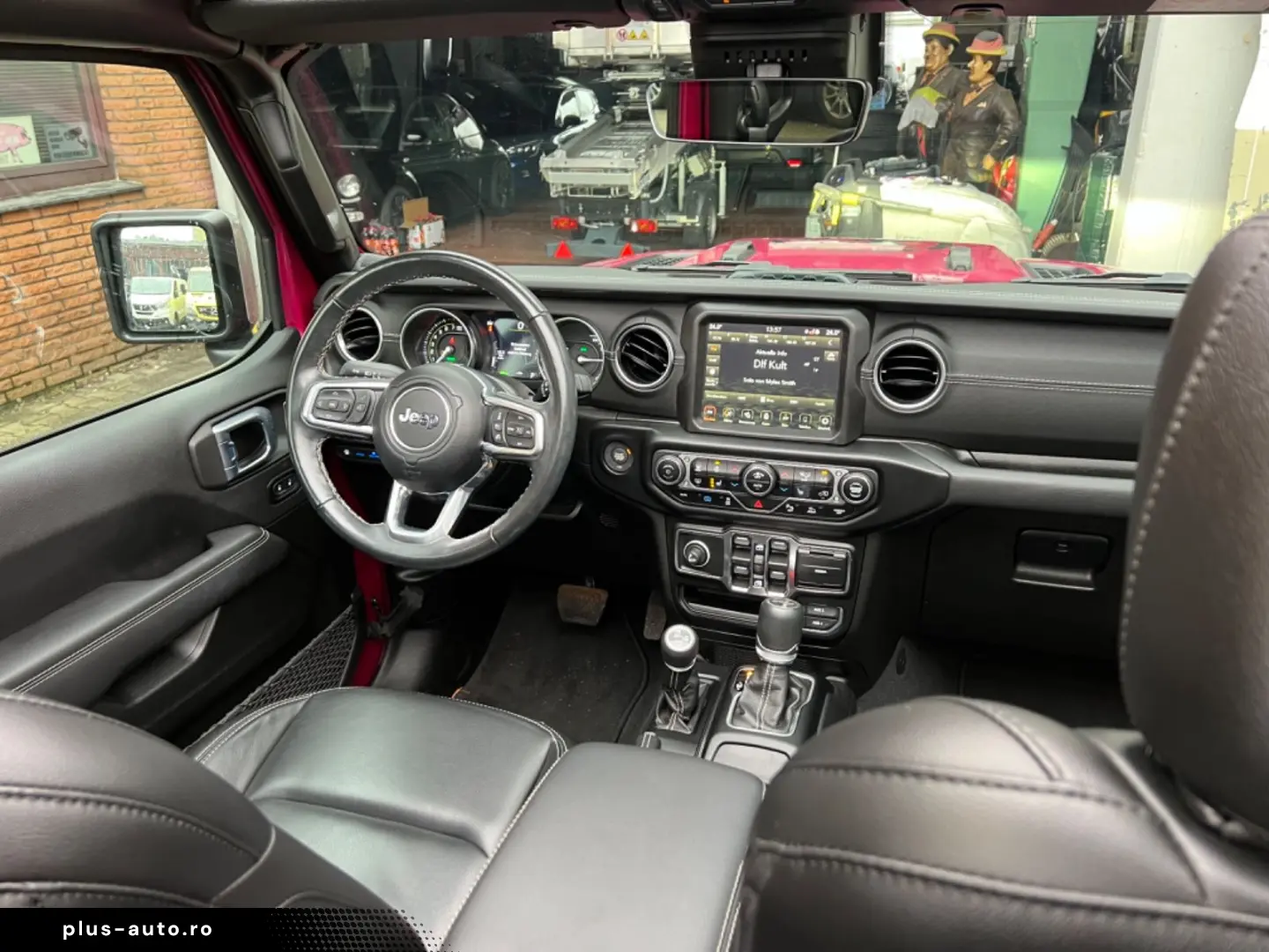 JEEP Wrangler Unlimited Sahara Plug-In Sky One Touch