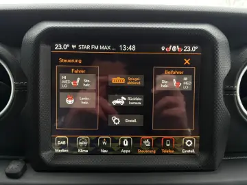 JEEP Wrangler Unlimited Plug-In Sahara