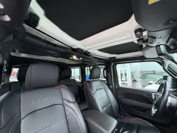 JEEP Wrangler Unlimited Plug-In Sahara