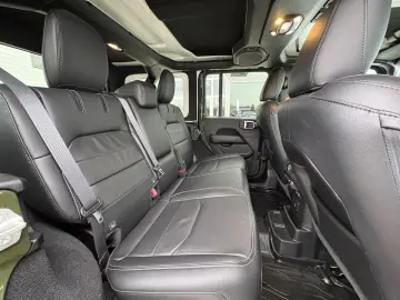 JEEP Wrangler Unlimited Plug-In Sahara