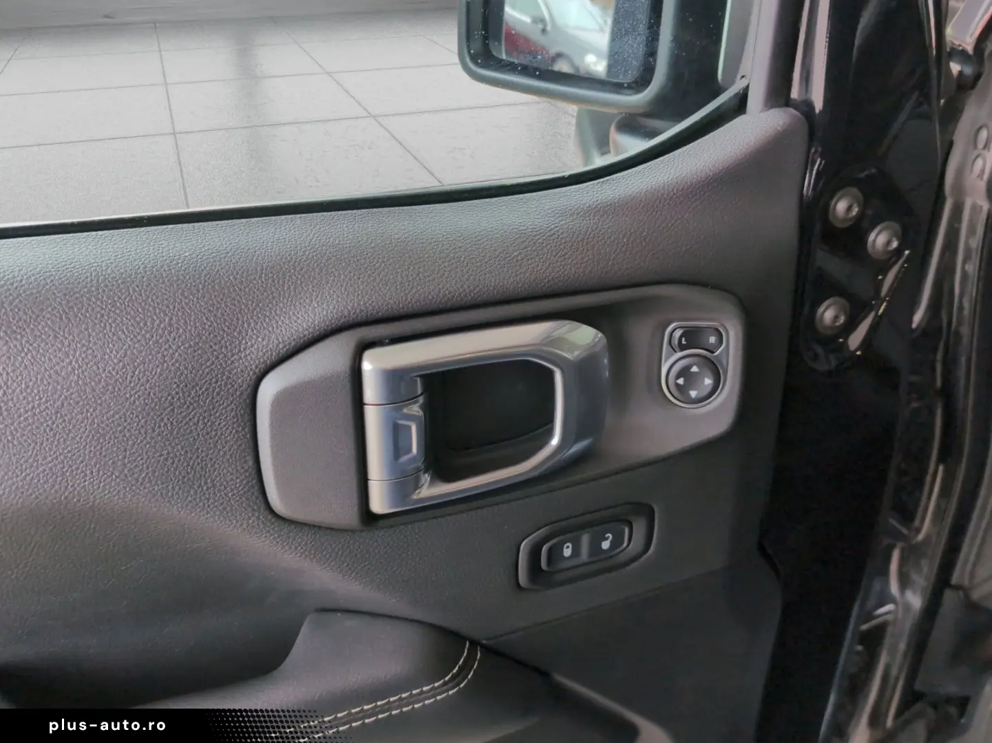 JEEP  2.0 T-GDI 4WD Sahara  Dual-Top Alpine LED BLIS