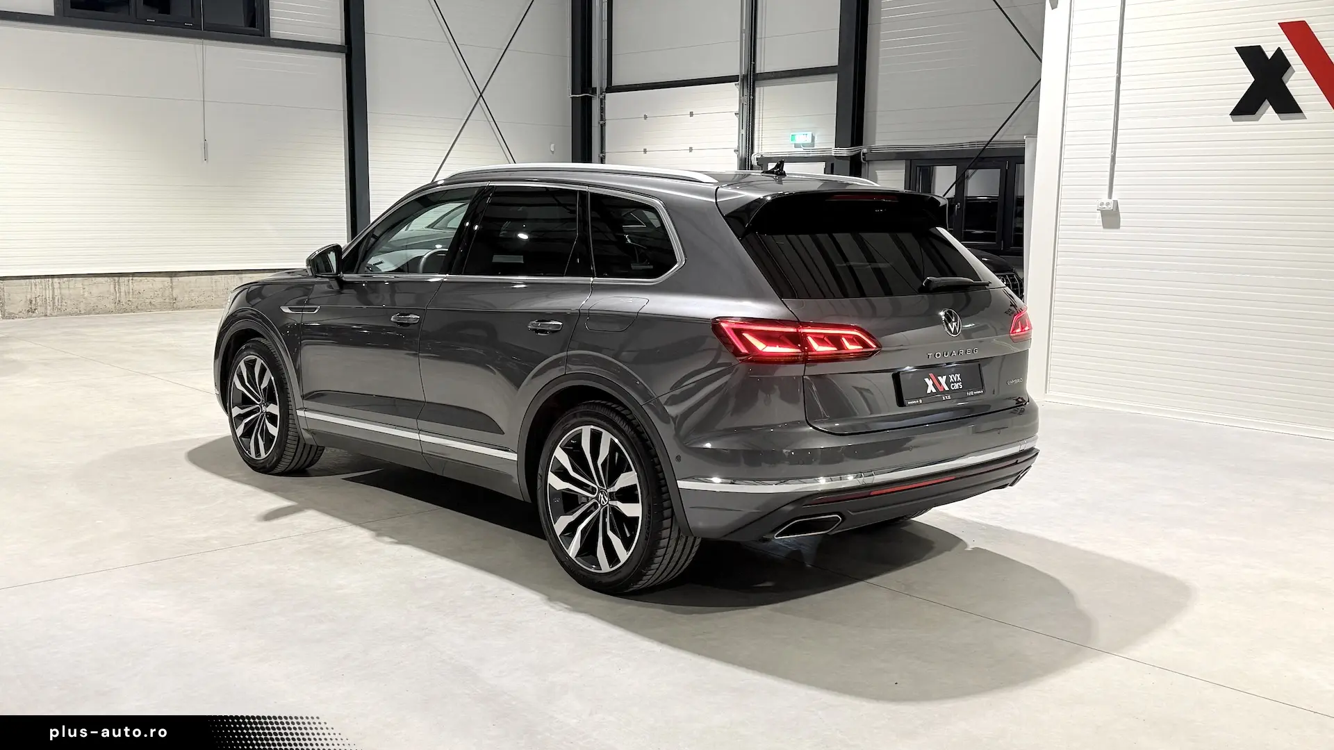 VW Touareg Int. Alb Panoramic IQ Light Masaj Ventilatie