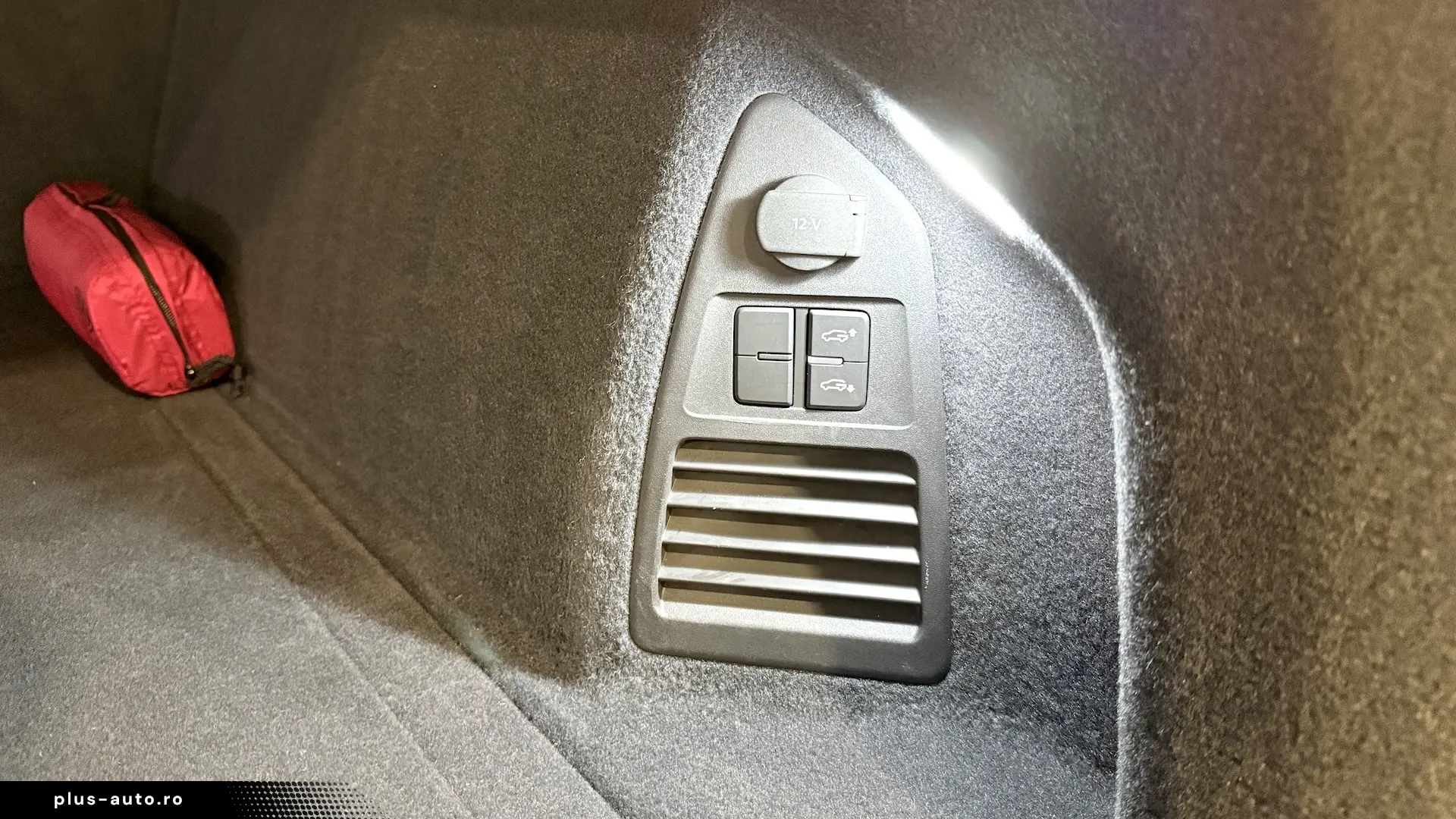VW Touareg Int. Alb Panoramic IQ Light Masaj Ventilatie