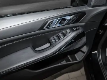 BMW X5 xDrive30d Facelift M-Sport Pro AHK