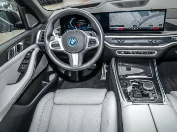 BMW X5 xDrive50e M Sport HUD PANO ACC 360