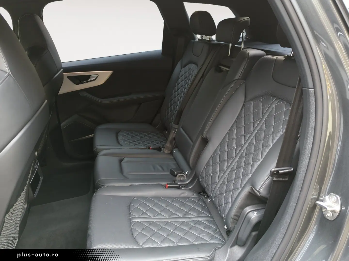 AUDI SQ7 TFSI 4.0  V8