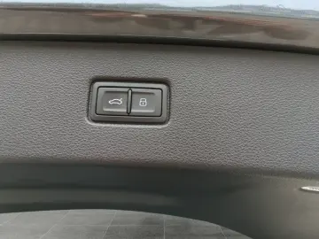 AUDI SQ7 TFSI 4.0  V8