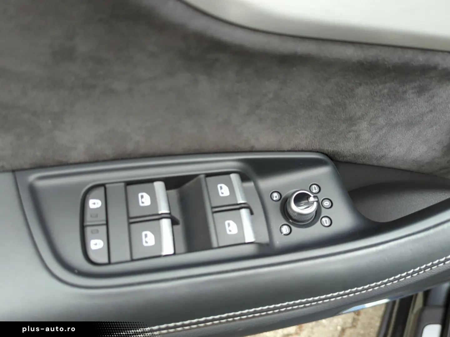 AUDI SQ7 TFSI 4.0  V8