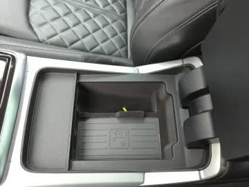 AUDI SQ7 TFSI 4.0  V8