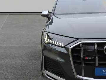 AUDI SQ7 TFSI 4.0  V8