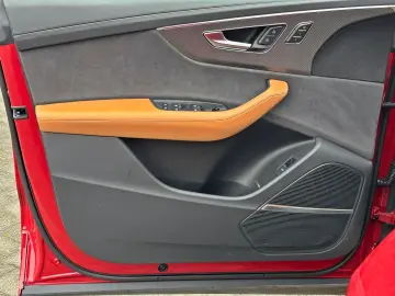 AUDI RSQ8 performance BLACK KERAMIK PANO HUD OLED