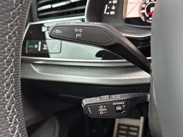 AUDI RSQ8 performance BLACK KERAMIK PANO HUD OLED