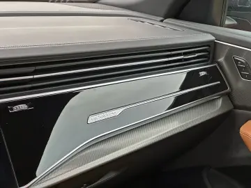 AUDI RSQ8 performance BLACK KERAMIK PANO HUD OLED