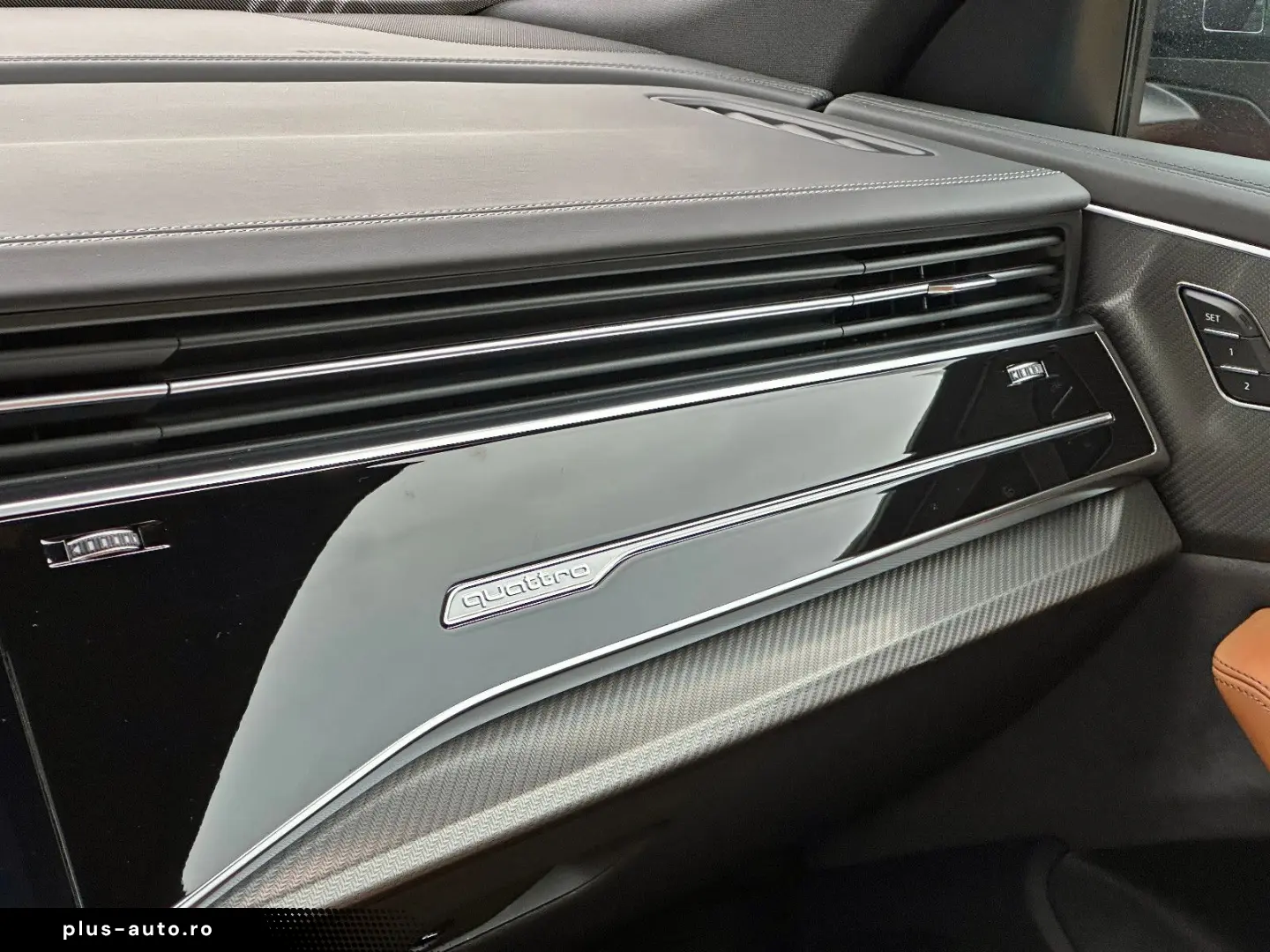 AUDI RSQ8 performance BLACK KERAMIK PANO HUD OLED