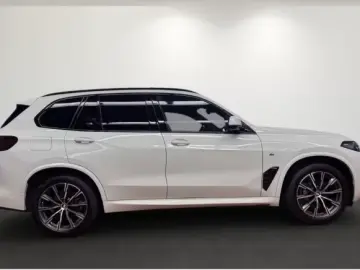 BMW X5 30d xDrive M Sport - AHK
