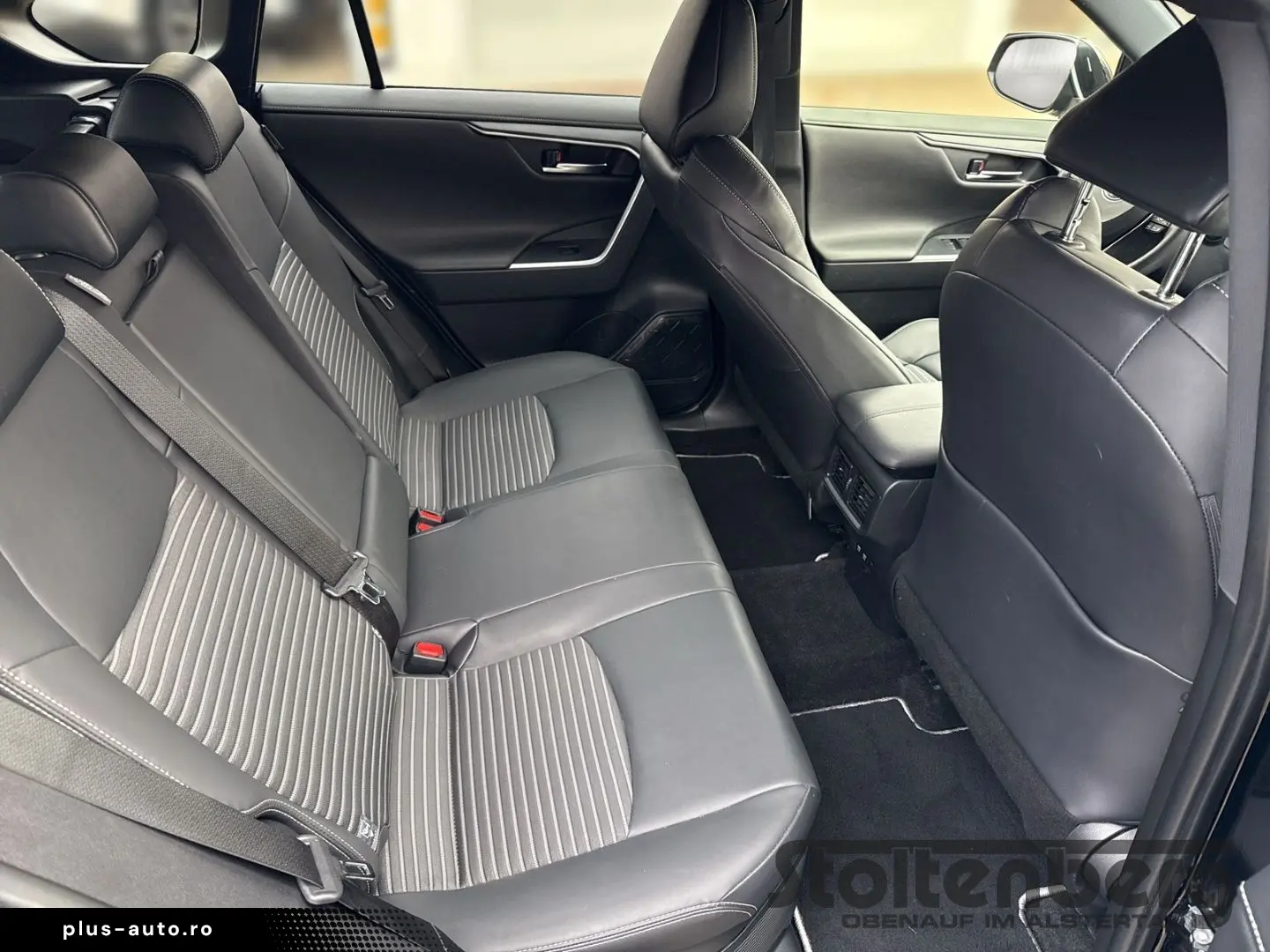 TOYOTA RAV 4 Hybrid 4x4 Black Edition 2.5 VVT-i JBL PDC