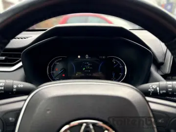 TOYOTA RAV 4 Hybrid 4x4 Black Edition 2.5 VVT-i JBL PDC