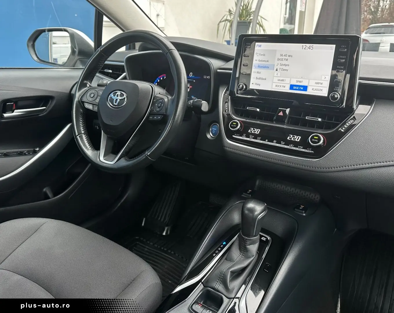 TOYOTA Corolla Hybrid Comfort Style e-CVT