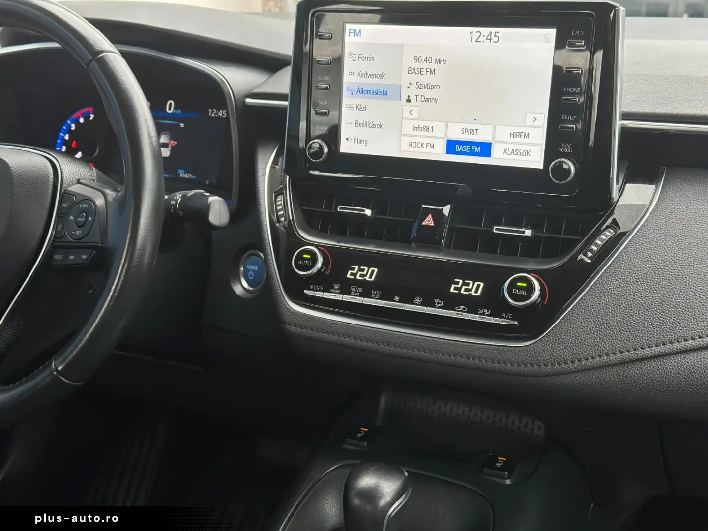 TOYOTA Corolla Hybrid Comfort Style e-CVT