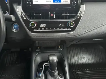 TOYOTA Corolla Hybrid Comfort Style e-CVT