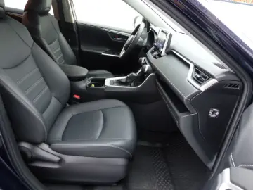 TOYOTA RAV4 2.5 VVT-i Hybrid TeamD Navi LED Leder SHZ