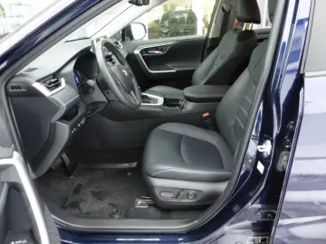 TOYOTA RAV4 2.5 VVT-i Hybrid TeamD Navi LED Leder SHZ