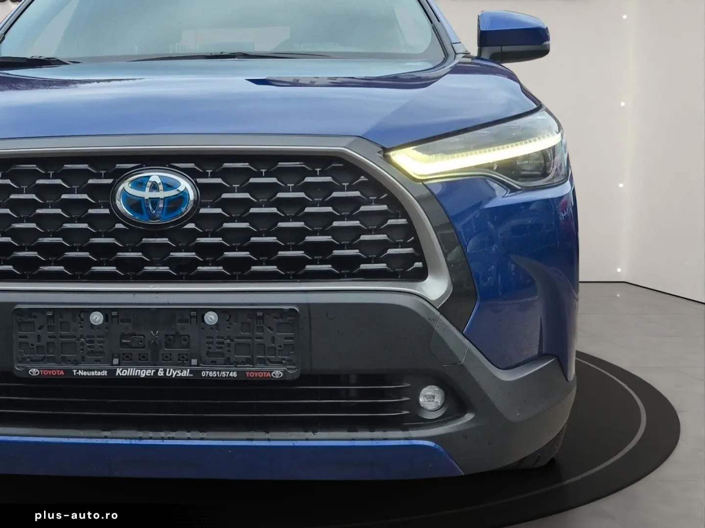 TOYOTA Corolla Cross Hybrid AWD Team Deutschland