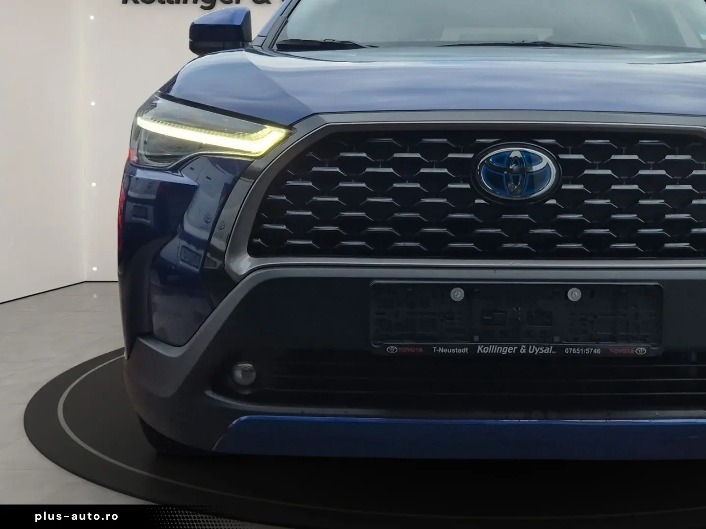 TOYOTA Corolla Cross Hybrid AWD Team Deutschland