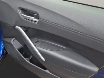 TOYOTA Corolla Cross Hybrid AWD Team Deutschland