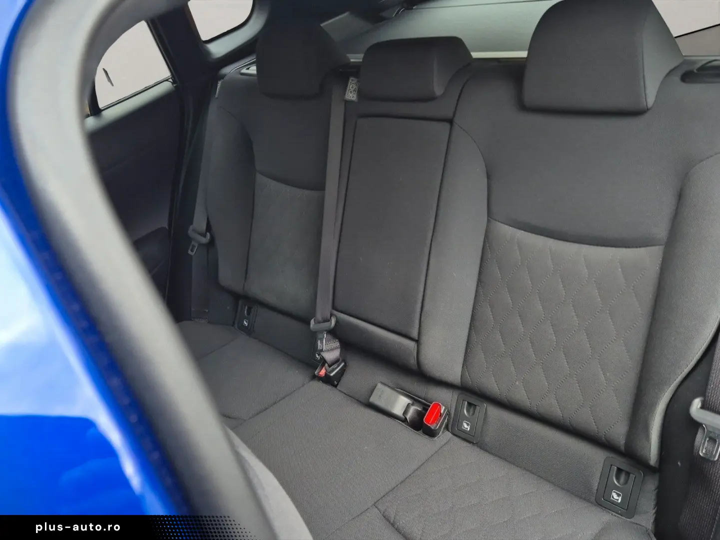 TOYOTA Corolla Cross Hybrid AWD Team Deutschland