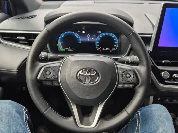 TOYOTA Corolla Cross Hybrid AWD Team Deutschland