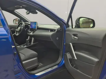 TOYOTA Corolla Cross Hybrid AWD Team Deutschland