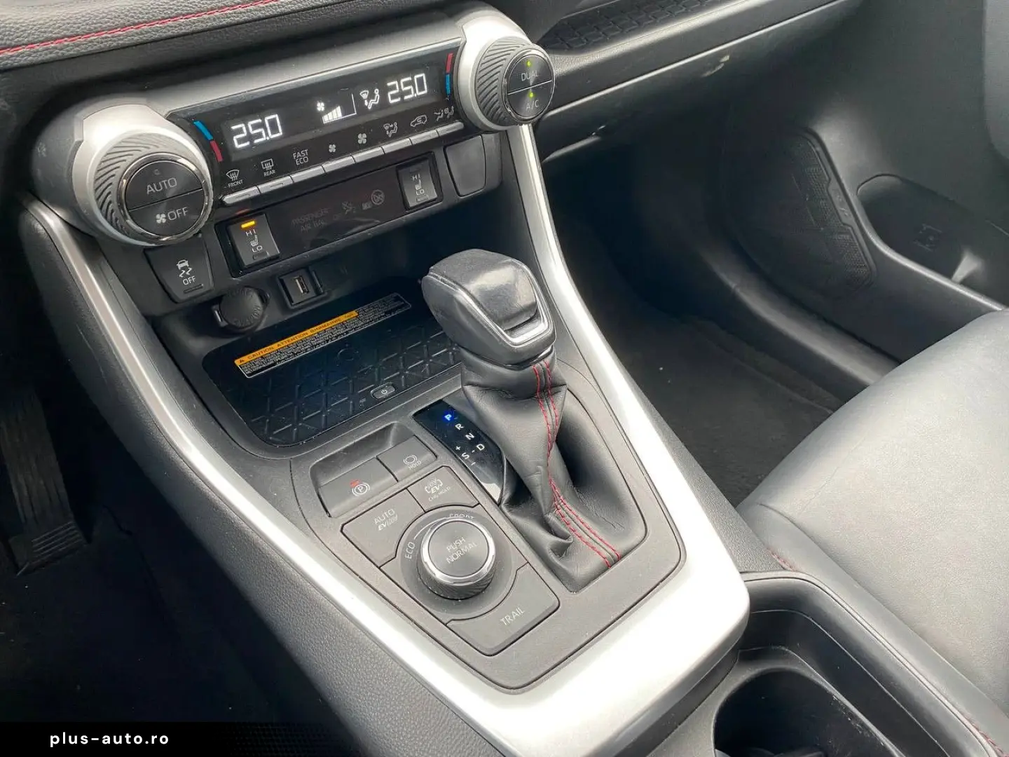 TOYOTA RAV4 Plug-in Hybrid AWD   AHK Kamera