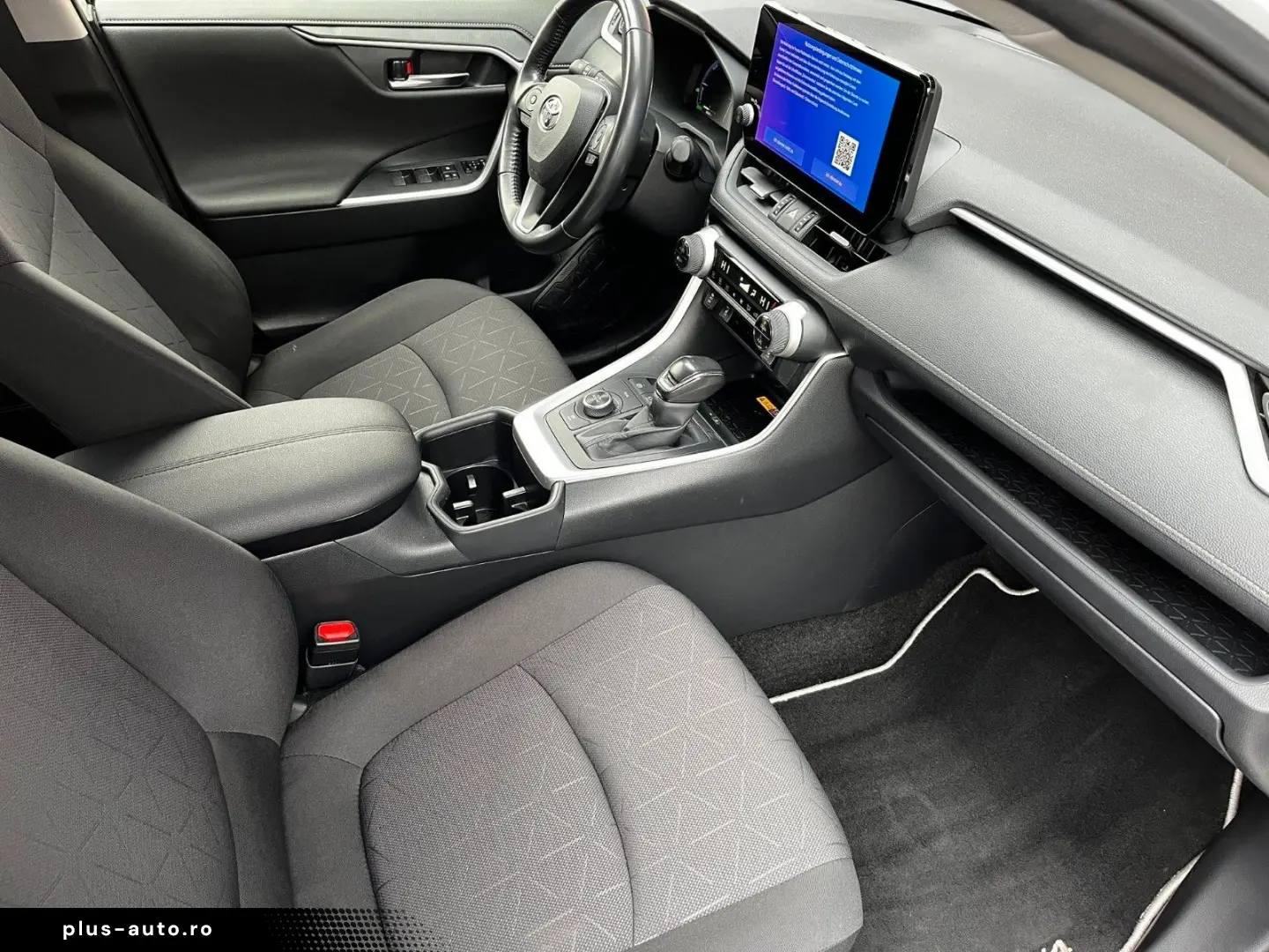 TOYOTA RAV4 Hybrid 4x4 Team Deutschland  TECHNIK-P  AHK