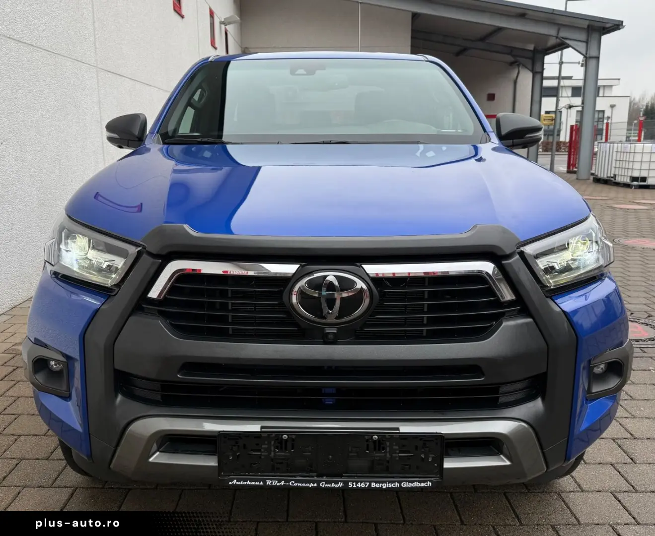 TOYOTA Hilux 4x4 Double Cab 2.8 Aut Invincible