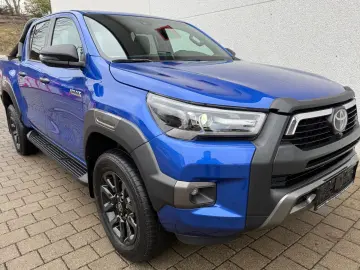 TOYOTA Hilux 4x4 Double Cab 2.8 Aut Invincible