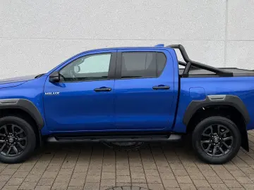 TOYOTA Hilux 4x4 Double Cab 2.8 Aut Invincible
