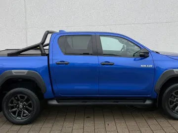 TOYOTA Hilux 4x4 Double Cab 2.8 Aut Invincible
