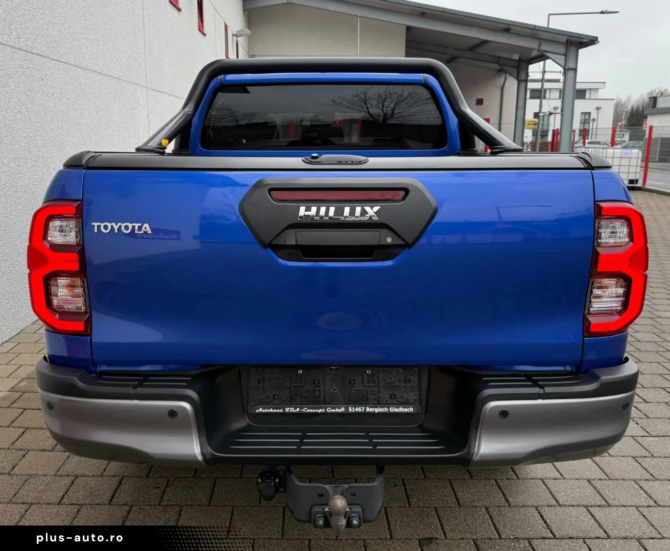 TOYOTA Hilux 4x4 Double Cab 2.8 Aut Invincible